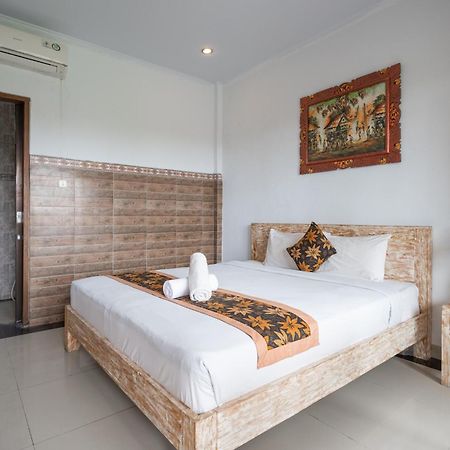 Agung Homestay Canggu Mitra Reddoorz Exterior photo