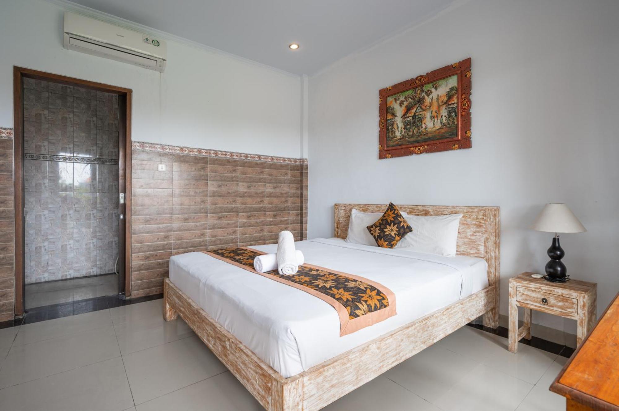 Agung Homestay Canggu Mitra Reddoorz Exterior photo