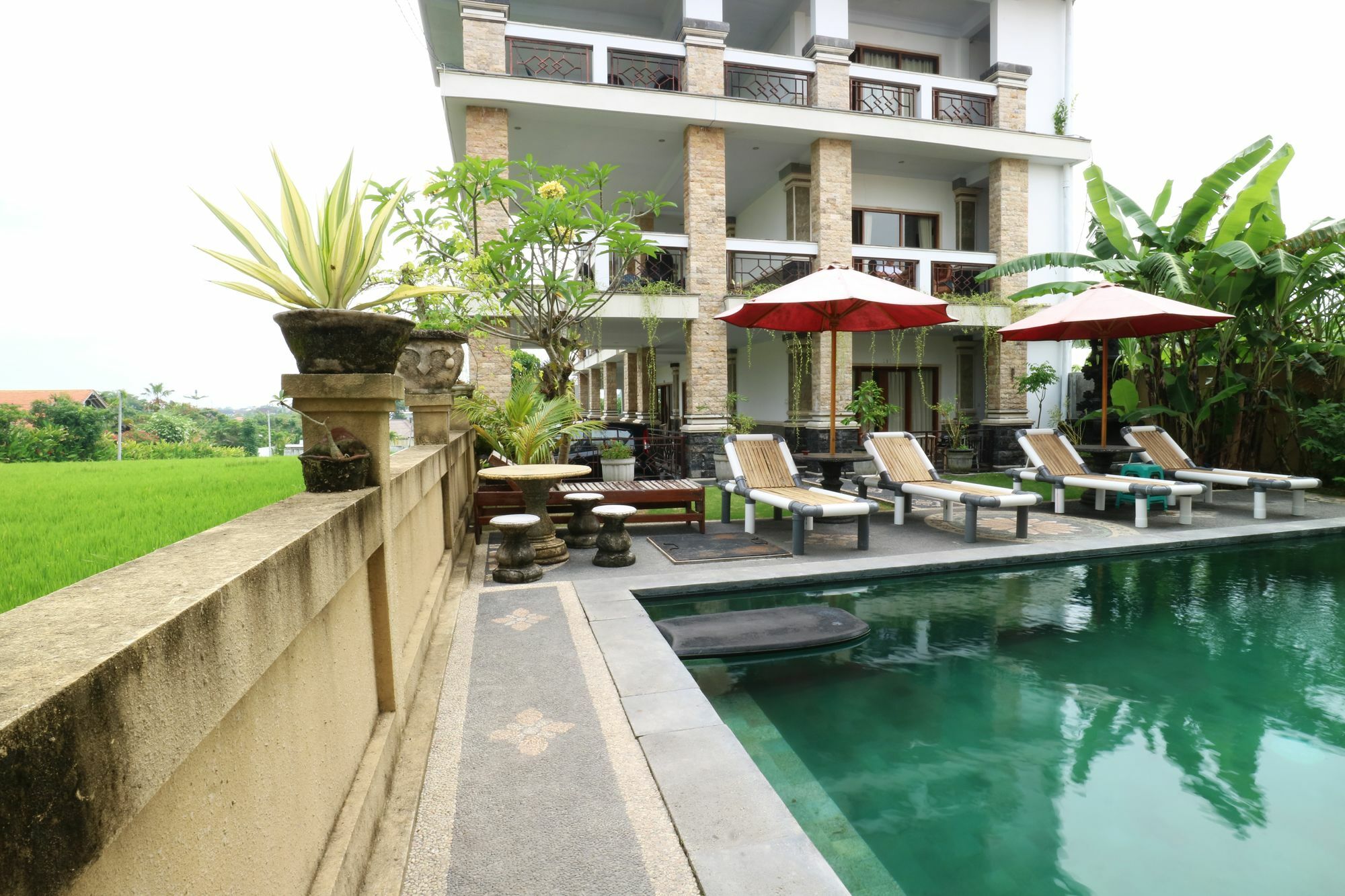 Agung Homestay Canggu Mitra Reddoorz Exterior photo